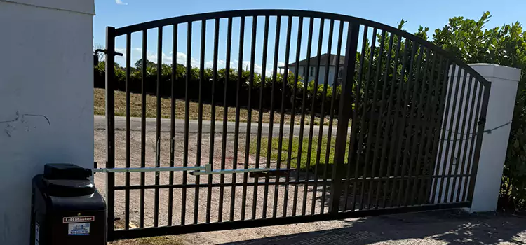 Driveway Fence Repair Palm Springs